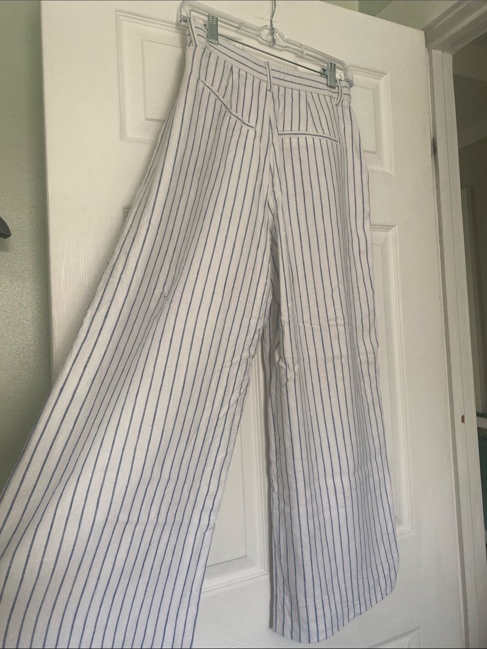 Abercrombie & Fitch White Linen Wide-Leg Pants with Blue Pinstripes